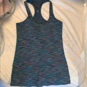 Lululemon racer back tank size 6